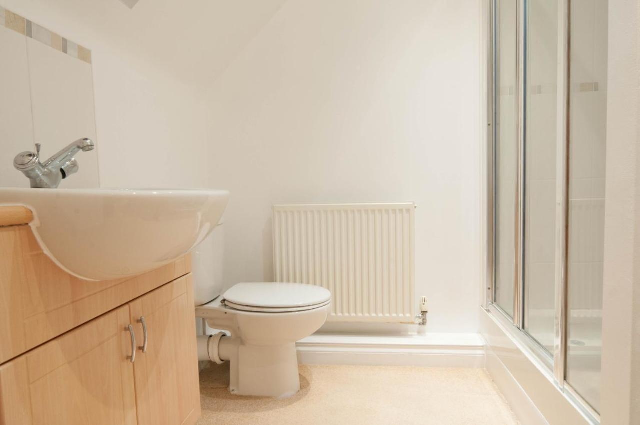 Atlas House - Ideal For Contractors Or County Fans