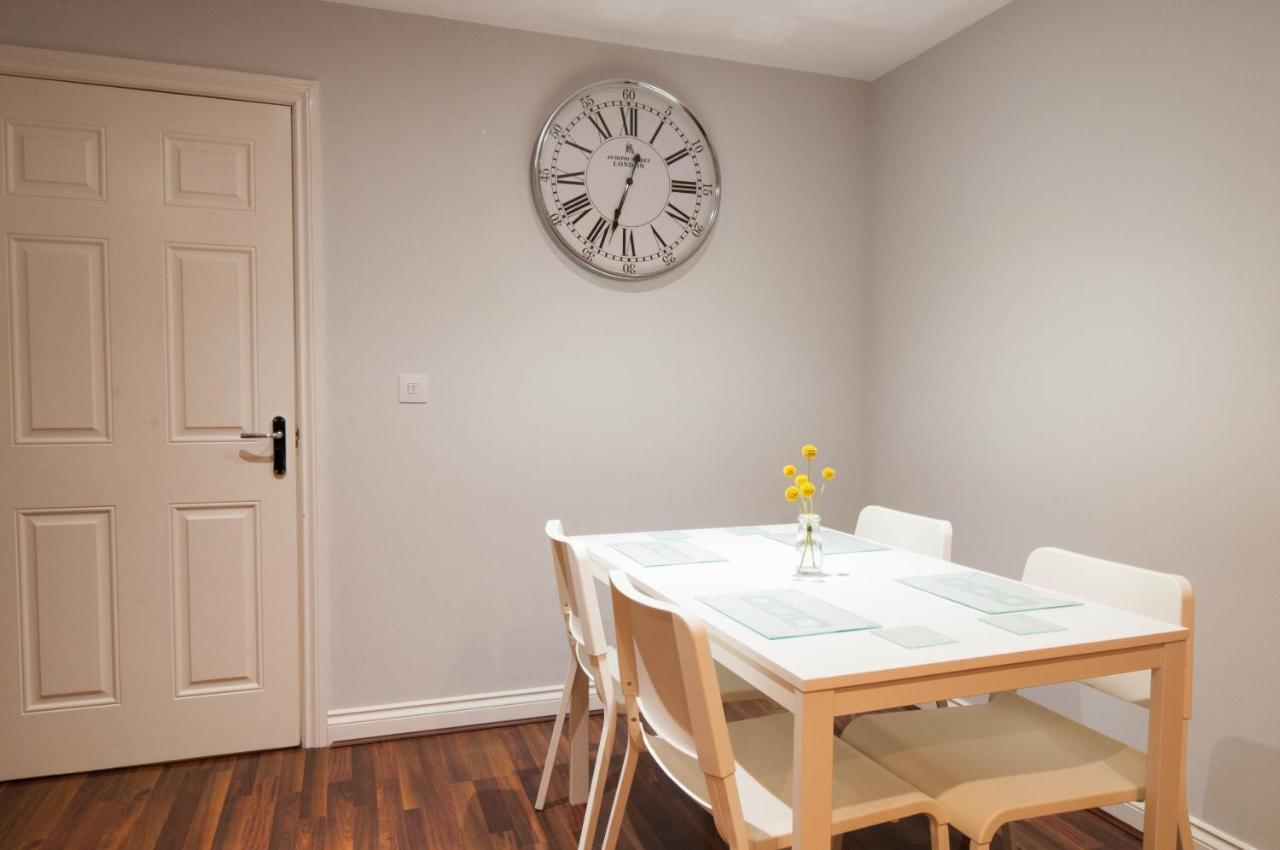 Atlas House - Ideal For Contractors Or County Fans Derby