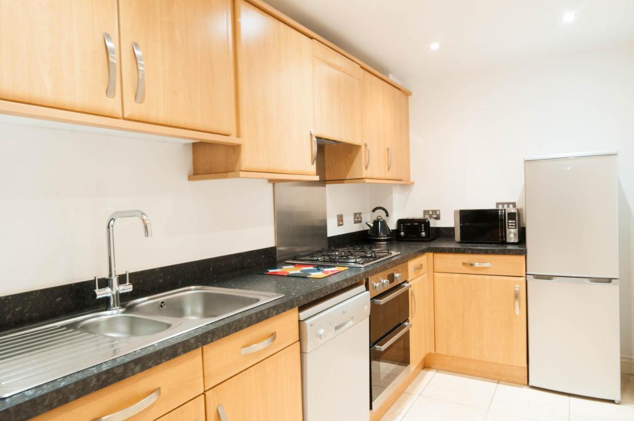 Atlas House - Ideal For Contractors Or County Fans *